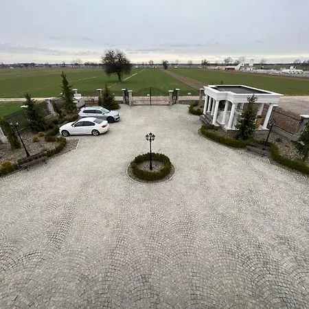 Adzikowy Dworek Hotel Wyszków